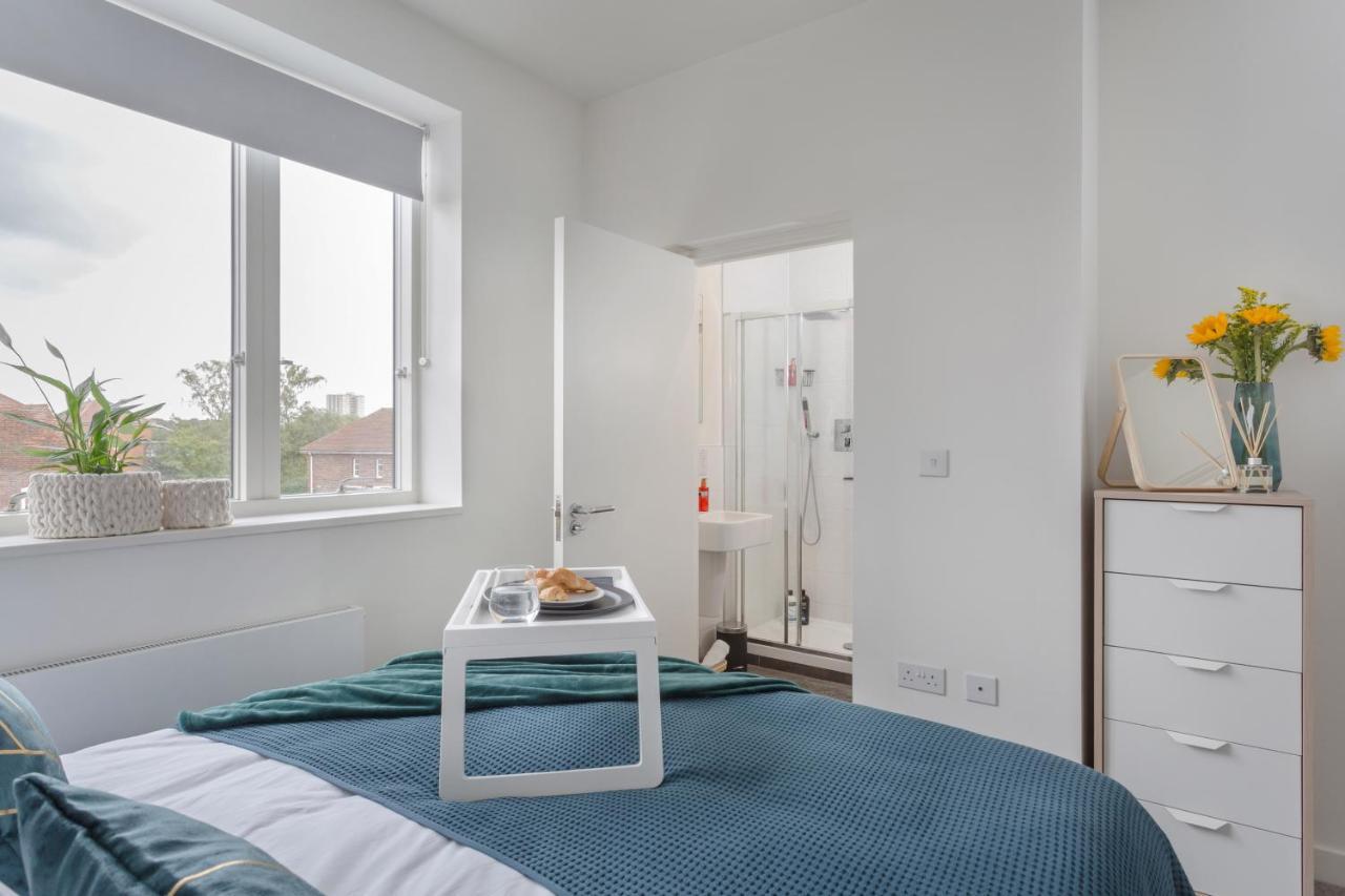 Luxury Serviced Apartments Stevenage, Hertfordshire Buitenkant foto