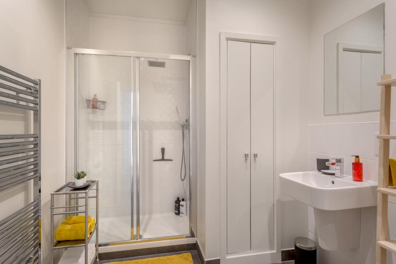 Luxury Serviced Apartments Stevenage, Hertfordshire Buitenkant foto