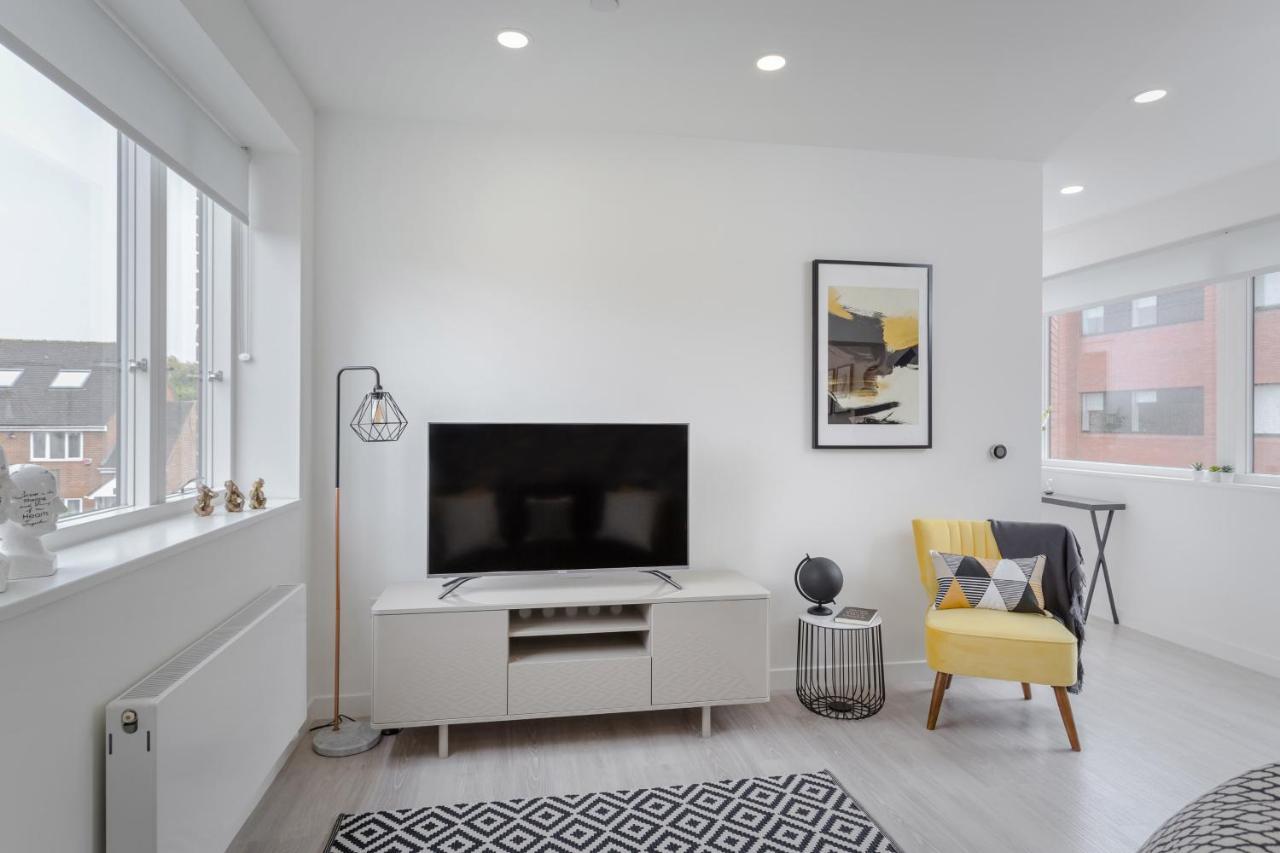 Luxury Serviced Apartments Stevenage, Hertfordshire Buitenkant foto