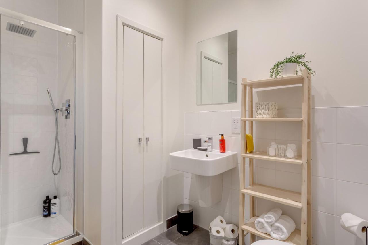 Luxury Serviced Apartments Stevenage, Hertfordshire Buitenkant foto