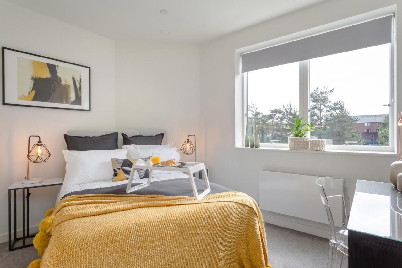 Luxury Serviced Apartments Stevenage, Hertfordshire Buitenkant foto